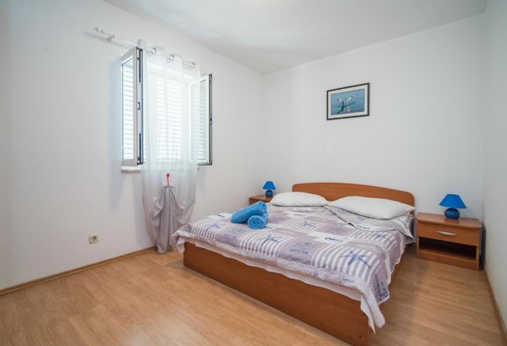 Apartments Batinic Supetar Exterior foto